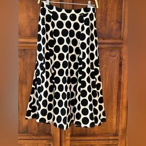 Who What Wear | Black & White Polka Dot Midi Skirt | Size 4 | Pockets | Like New